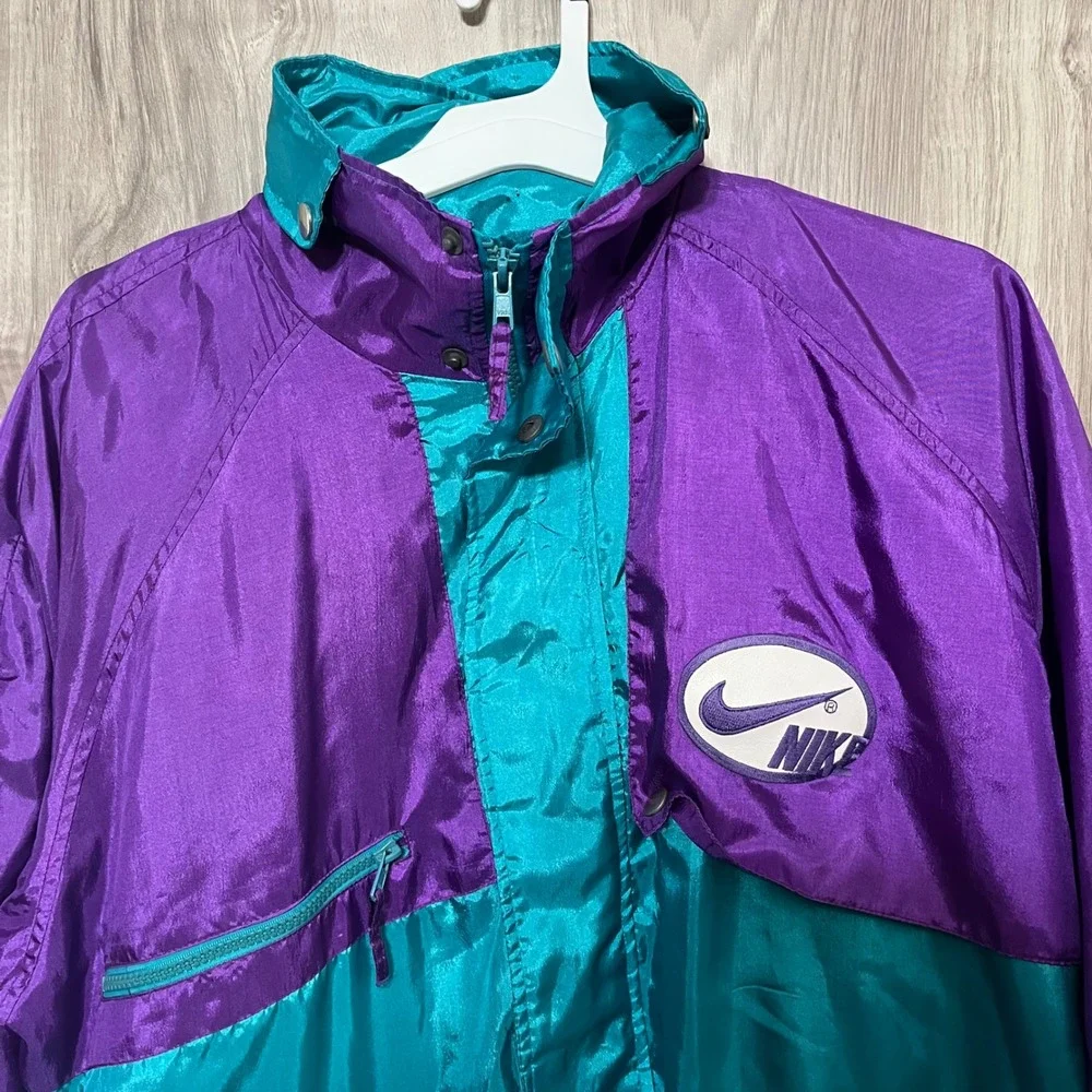 RARE Vintage Nike SWOOSH Spell out tag 90's Windbreaker colorblock hooded jacket